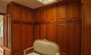 Casa en Alquiler   6 ambientes con Jardín y Pileta en FLORIDA