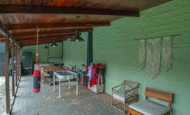 Casa en Alquiler   6 ambientes con Jardín y Pileta en FLORIDA