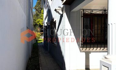 Casa en Alquiler   6 ambientes con Jardín y Pileta en FLORIDA