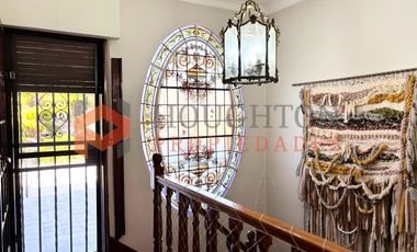 Casa en Alquiler   6 ambientes con Jardín y Pileta en FLORIDA