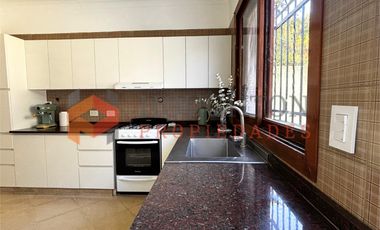 Casa en Alquiler   6 ambientes con Jardín y Pileta en FLORIDA