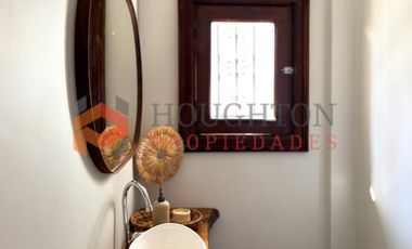 Casa en Alquiler   6 ambientes con Jardín y Pileta en FLORIDA