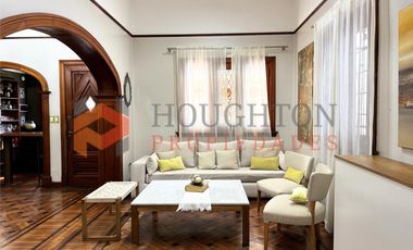 Casa en Alquiler   6 ambientes con Jardín y Pileta en FLORIDA