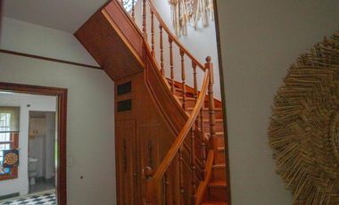 Casa en Alquiler   6 ambientes con Jardín y Pileta en FLORIDA