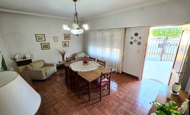 Casa  en Venta Ramos Mejia / La Matanza (A141 4238)