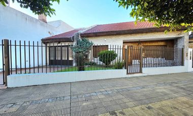 Casa  en Venta Ramos Mejia / La Matanza (A141 4238)