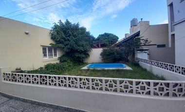 Casa  en Alquiler Ramos Mejia / La Matanza (A141 4239)