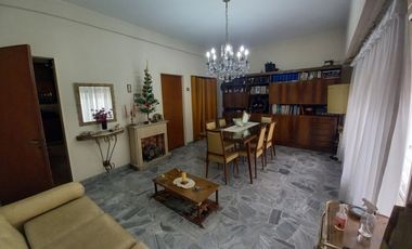 Casa  en Alquiler Ramos Mejia / La Matanza (A141 4239)