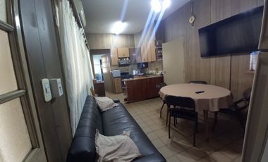 Casa  en Alquiler Ramos Mejia / La Matanza (A141 4239)