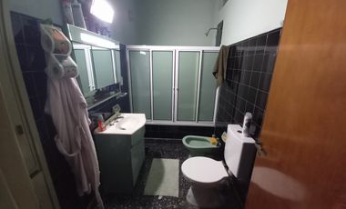 Casa  en Alquiler Ramos Mejia / La Matanza (A141 4239)