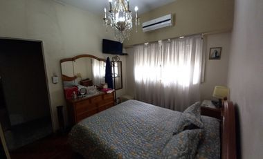 Casa  en Alquiler Ramos Mejia / La Matanza (A141 4239)