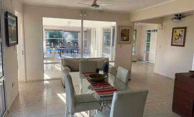 Casa en Barrio Privado Santa Ana