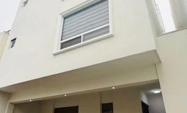 Casa en venta - Cerrada de Cumbres, Priv Capellanía Mty
