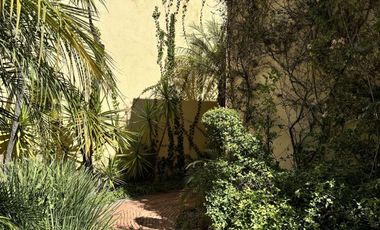 Lujosa residencia totalmente amueblada, en exclusivo fraccionamiento a 5 mins de