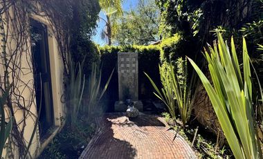 Lujosa residencia totalmente amueblada, en exclusivo fraccionamiento a 5 mins de