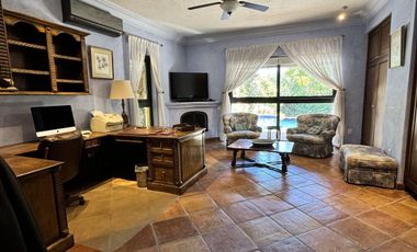 Lujosa residencia totalmente amueblada, en exclusivo fraccionamiento a 5 mins de