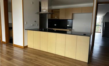 Apartamento en Arriendo Loma de Los Benedictinos Envigado
