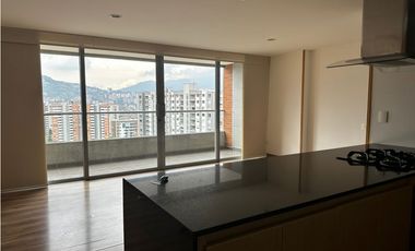 Apartamento en Arriendo Loma de Los Benedictinos Envigado
