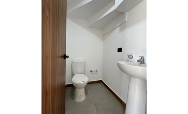 Casa en conjunto para arriendo en Cerritos,Pereira!!!
