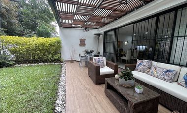 CASA EN UNIDAD ABIERTA EN EL RETIRO