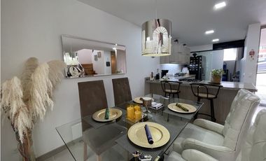 CASA EN UNIDAD ABIERTA EN EL RETIRO
