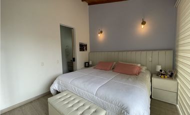 CASA EN UNIDAD ABIERTA EN EL RETIRO