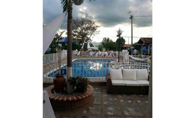 SE VENDE O PERMUTA FINCA HOTEL QUIMBAYA
