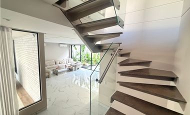 Casa amoblada en arriendo - Condominio Sta Barbara