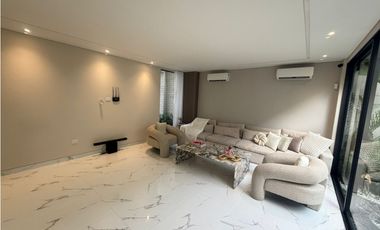 Casa amoblada en arriendo - Condominio Sta Barbara