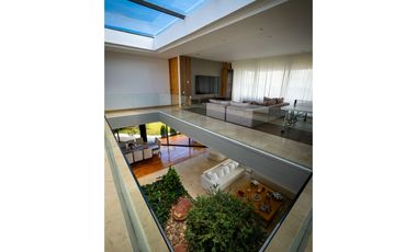 Casa de lujo para la venta en Altos de Palmas