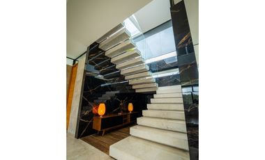 Casa de lujo para la venta en Altos de Palmas