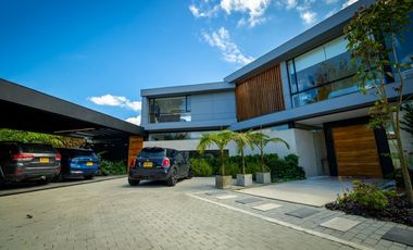 Casa de lujo para la venta en Altos de Palmas
