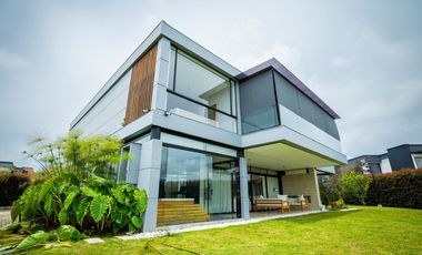 Casa de lujo para la venta en Altos de Palmas