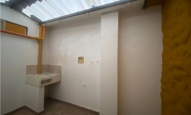 Comodo Apartaestudio para Arriendo en Barrio Cristobal, Medellín