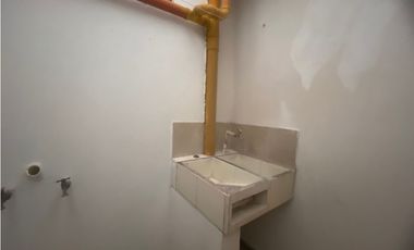 Comodo Apartaestudio para Arriendo en Barrio Cristobal, Medellín