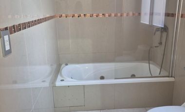 Casa en alquiler en Ayres Plaza 5 ambientes con pileta barrio cerrado