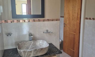 Casa en alquiler en Ayres Plaza 5 ambientes con pileta barrio cerrado