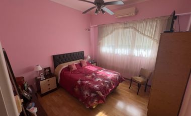 Venta - Casa - 4 amb - Ramos Mejia - 110m2 - Muy luminosa - Lote propio.