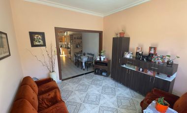 Venta - Casa - 4 amb - Ramos Mejia - 110m2 - Muy luminosa - Lote propio.