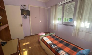 Venta - Casa - 4 amb - Ramos Mejia - 110m2 - Muy luminosa - Lote propio.