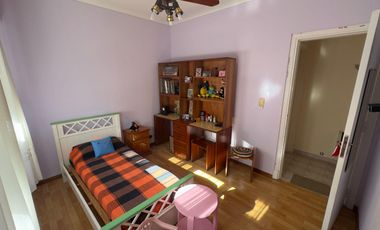 Venta - Casa - 4 amb - Ramos Mejia - 110m2 - Muy luminosa - Lote propio.