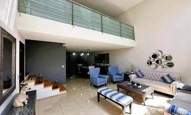 HERMOSA CASA EN CONDOMINIO EN LA COL. FLORIDA