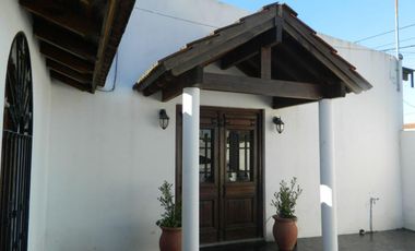 Casa en Venta 6 Ambientes en Zarate