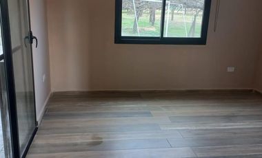 Excelente Casa en alquiler cuatro dormitorios, pileta, seguridad Valle del Golf