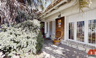 Casa en Venta de 4 Ambientes en Villa Adelina con Patio, Terraza y Cochera