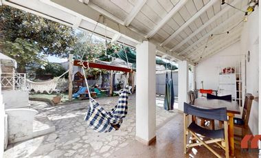 Casa en Venta de 4 Ambientes en Villa Adelina con Patio, Terraza y Cochera