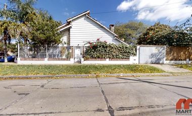 Casa en Venta de 4 Ambientes en Villa Adelina con Patio, Terraza y Cochera