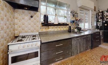 Casa en Venta de 4 Ambientes en Villa Adelina con Patio, Terraza y Cochera