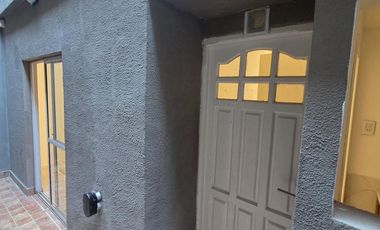 Venta PH de 2 ambientes reciclado con 2 patios