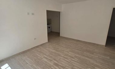 Venta PH de 2 ambientes reciclado con 2 patios